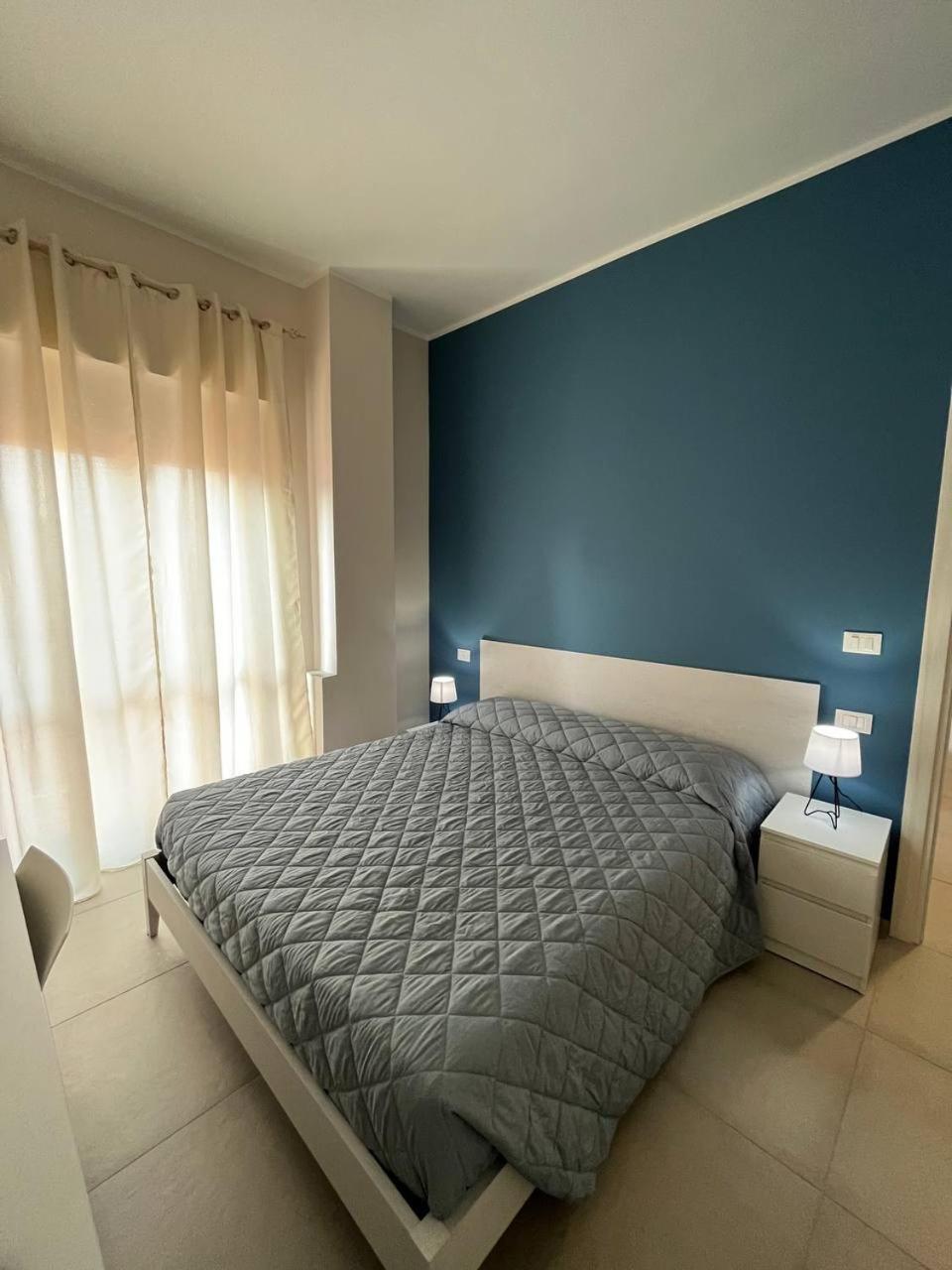 Red & Blue Apartments แตร์โมลิ ภายนอก รูปภาพ
